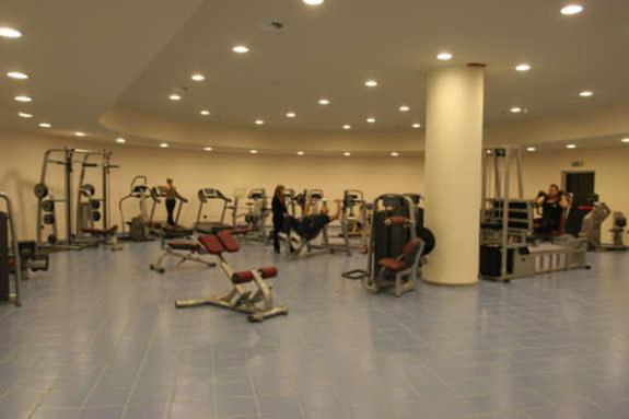 Teleo Vacanze - Villaggio Olimpico Di เซสตรีเอ ภายนอก รูปภาพ